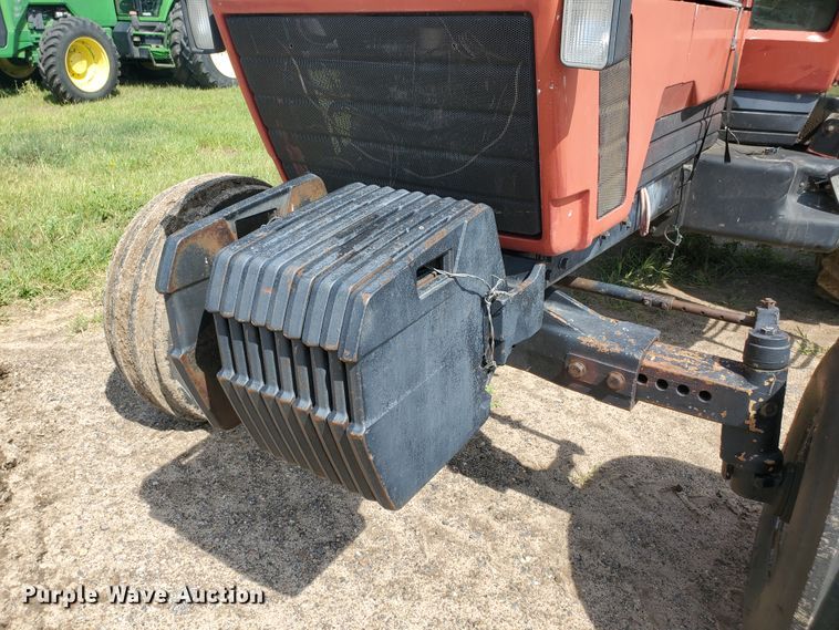 image for item JM9666 1996 Case IH 7220  tractor