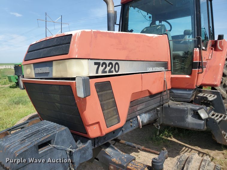 image for item JM9666 1996 Case IH 7220  tractor