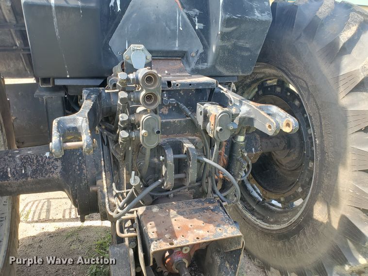 image for item JM9666 1996 Case IH 7220  tractor