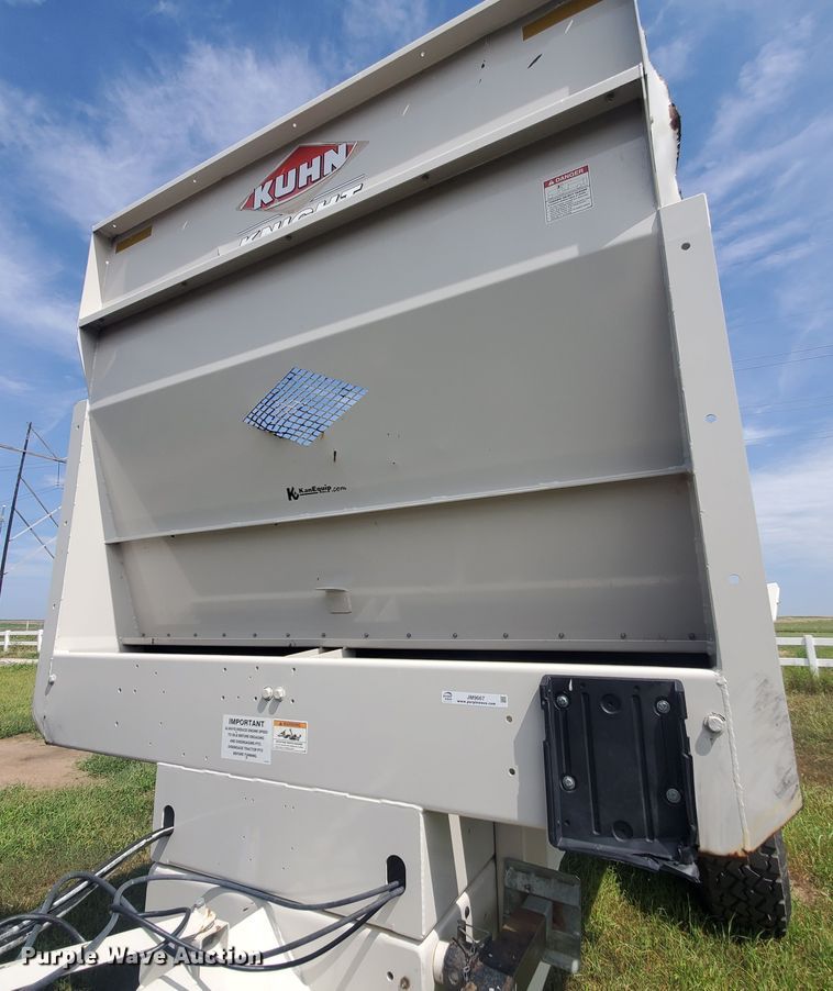image for item JM9667 Kuhn Knight Prospread PSC161  manure spreader