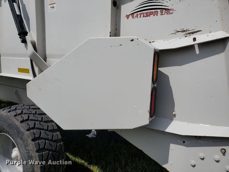 image for item JM9667 Kuhn Knight Prospread PSC161  manure spreader