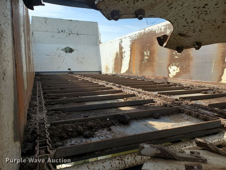 image for item JM9667 Kuhn Knight Prospread PSC161  manure spreader