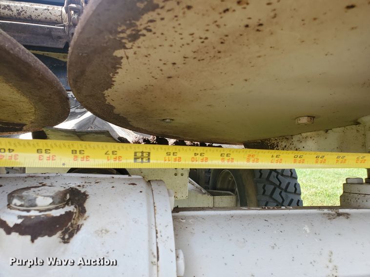 image for item JM9667 Kuhn Knight Prospread PSC161  manure spreader