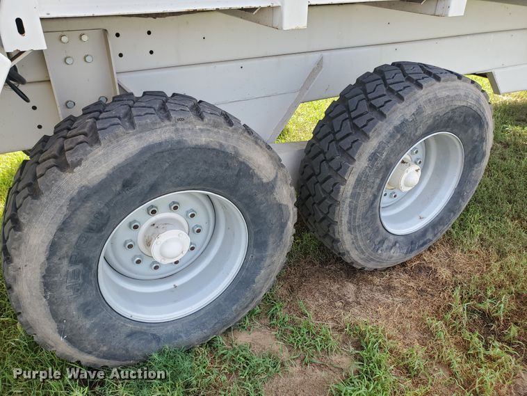 image for item JM9667 Kuhn Knight Prospread PSC161  manure spreader