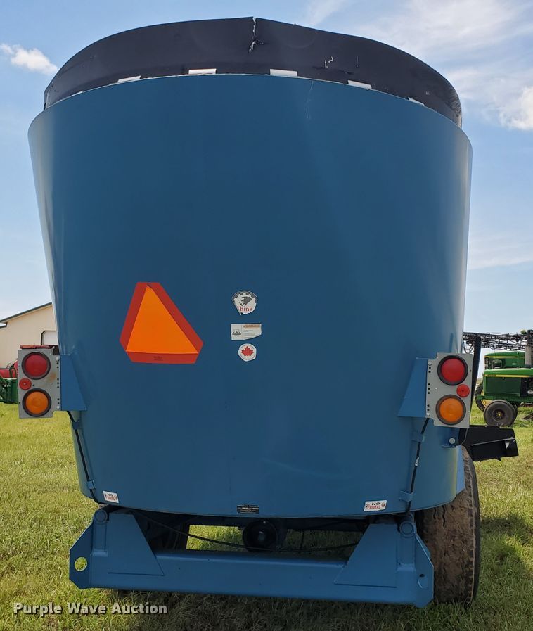 image for item JM9668 Luck/Now 2260  feed mixer