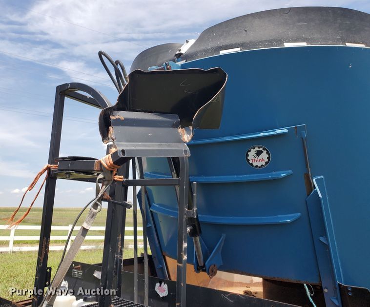 image for item JM9668 Luck/Now 2260  feed mixer