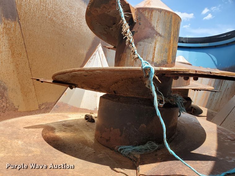 image for item JM9668 Luck/Now 2260  feed mixer