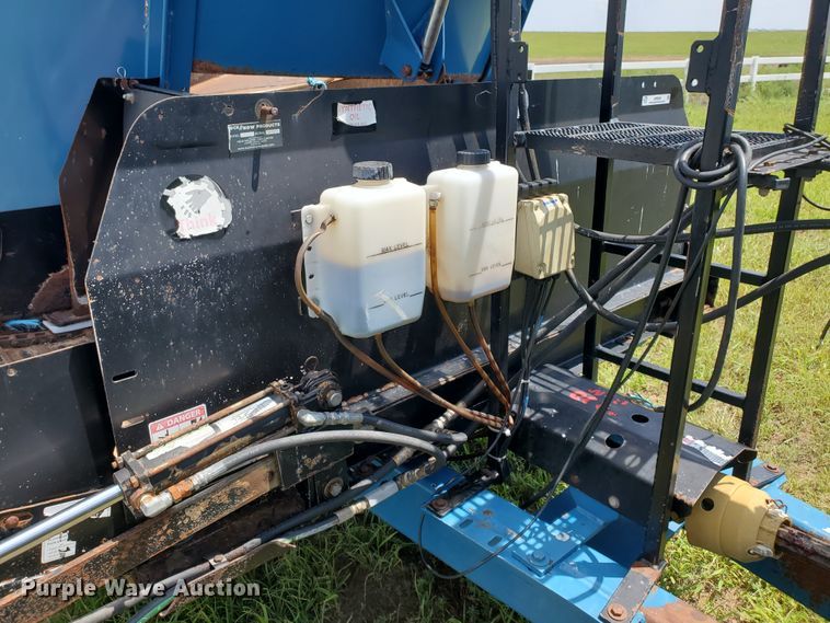 image for item JM9668 Luck/Now 2260  feed mixer