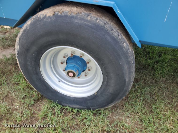 image for item JM9668 Luck/Now 2260  feed mixer