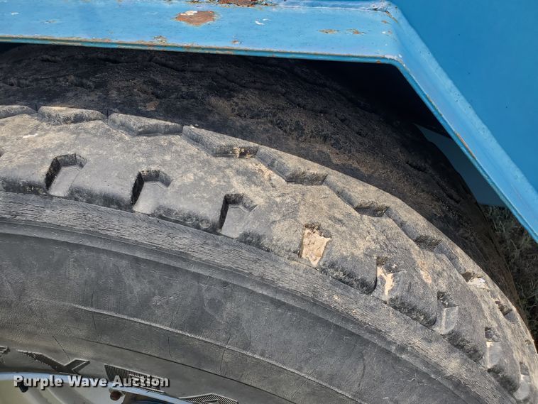 image for item JM9668 Luck/Now 2260  feed mixer