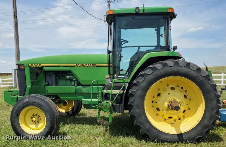 image for item JM9669 1996 John Deere 8300  tractor