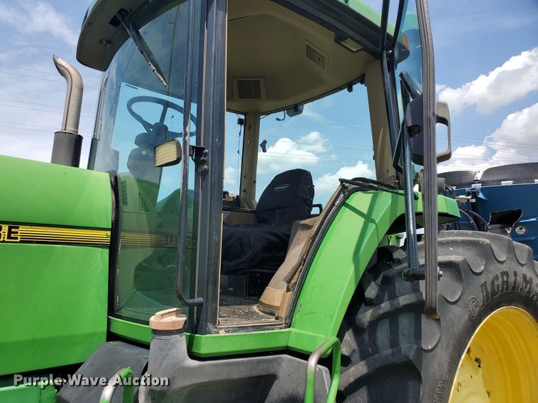 image for item JM9669 1996 John Deere 8300  tractor