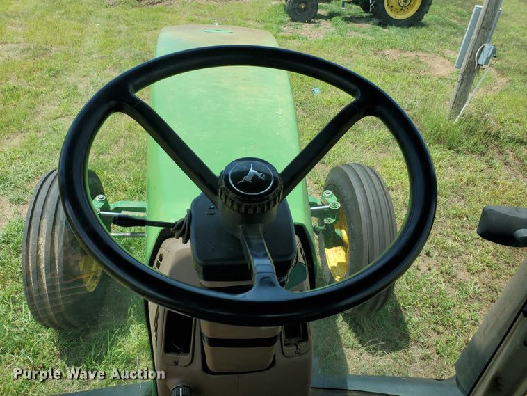 image for item JM9669 1996 John Deere 8300  tractor