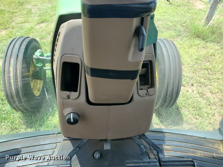 image for item JM9669 1996 John Deere 8300  tractor