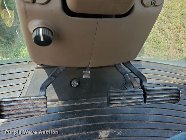 image for item JM9669 1996 John Deere 8300  tractor