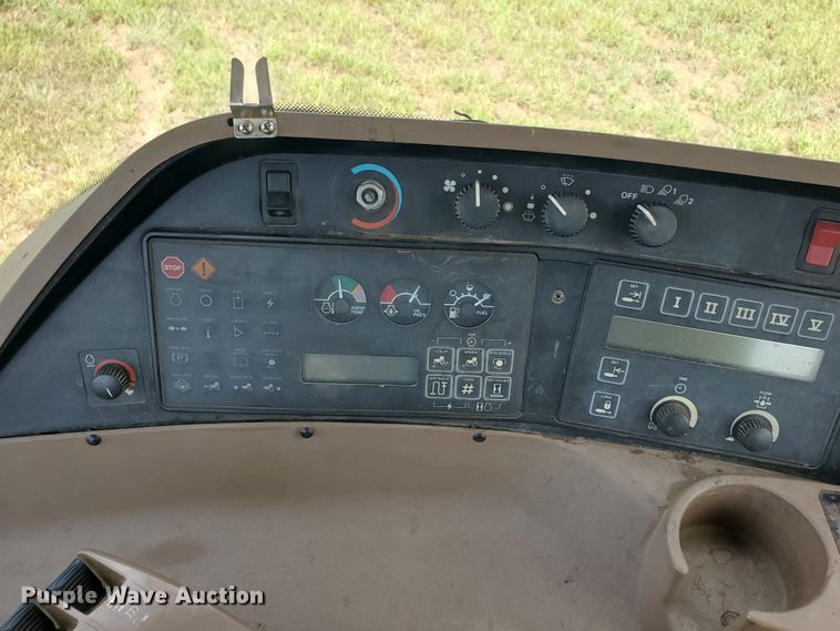 image for item JM9669 1996 John Deere 8300  tractor