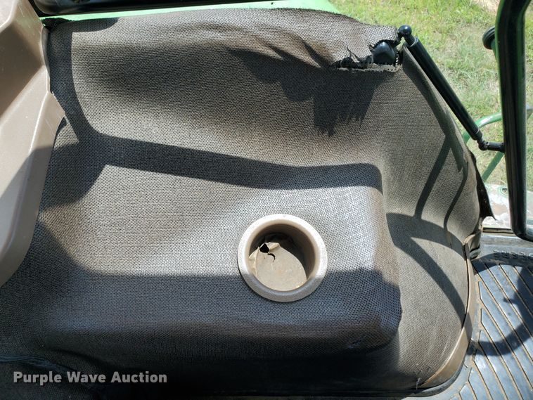 image for item JM9669 1996 John Deere 8300  tractor