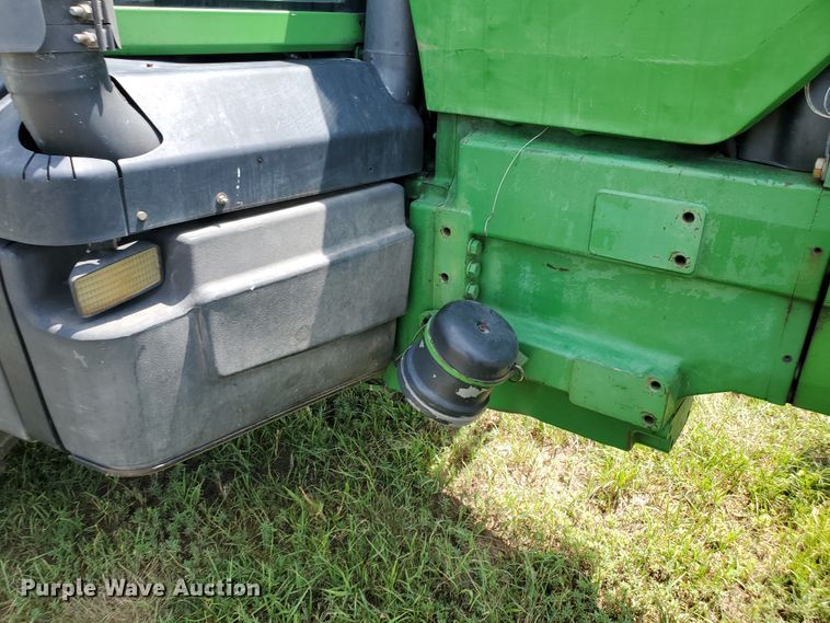 image for item JM9669 1996 John Deere 8300  tractor