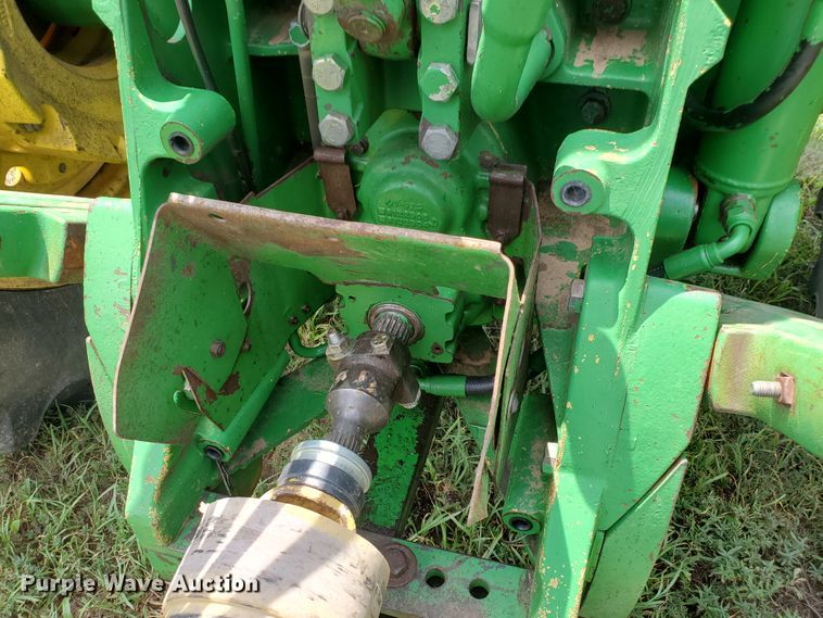 image for item JM9669 1996 John Deere 8300  tractor