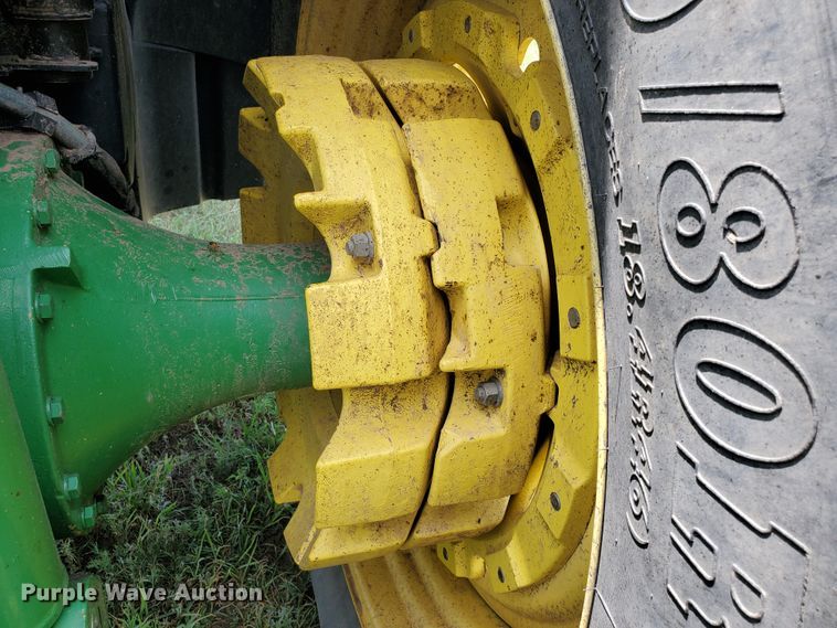 image for item JM9669 1996 John Deere 8300  tractor