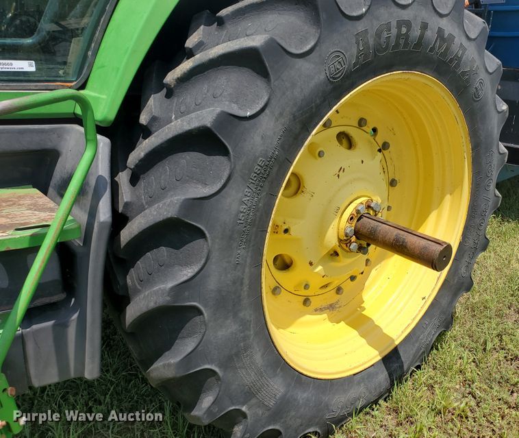 image for item JM9669 1996 John Deere 8300  tractor