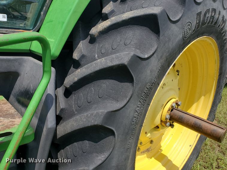 image for item JM9669 1996 John Deere 8300  tractor