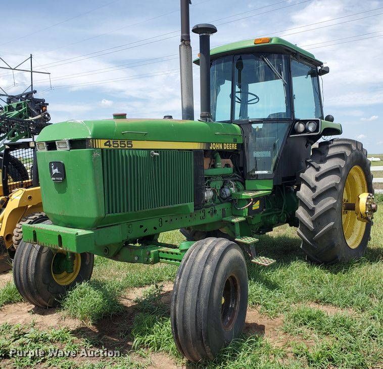 image for item JM9670 1990 John Deere 4555  tractor