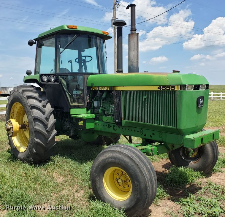 image for item JM9670 1990 John Deere 4555  tractor