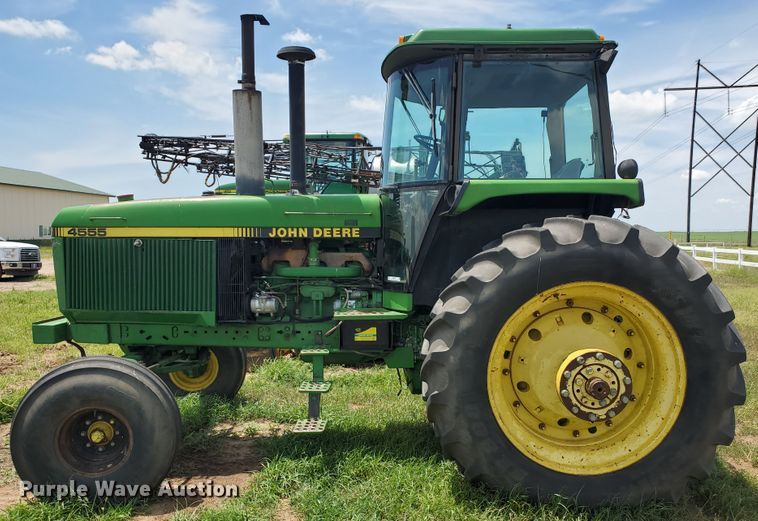 image for item JM9670 1990 John Deere 4555  tractor