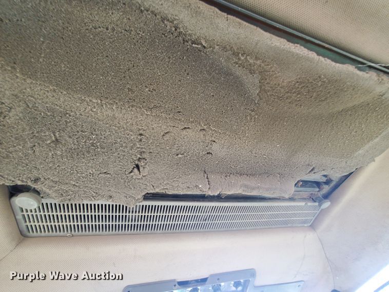 image for item JM9670 1990 John Deere 4555  tractor