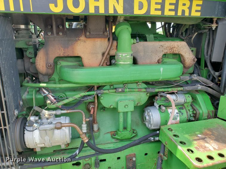 image for item JM9670 1990 John Deere 4555  tractor