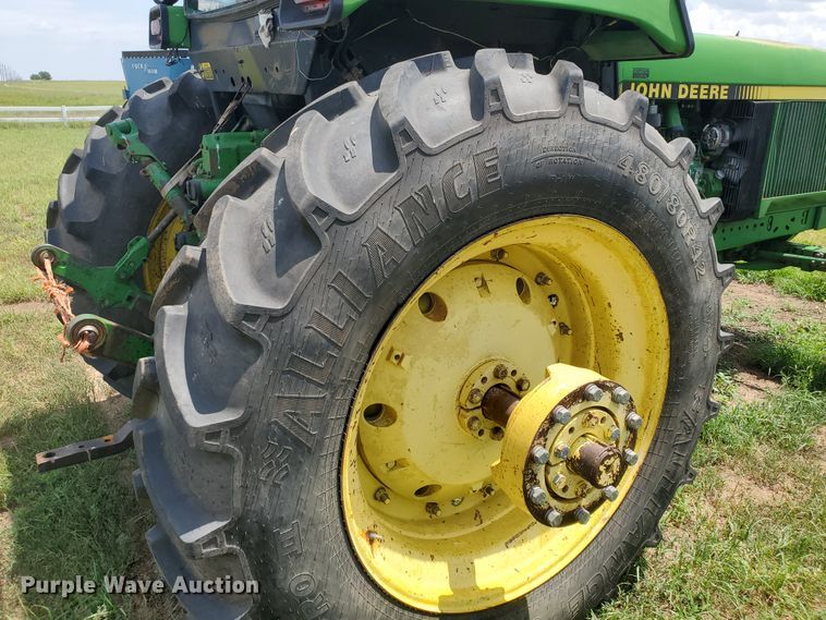 image for item JM9670 1990 John Deere 4555  tractor