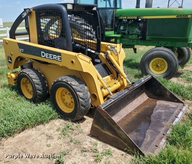 image for item JM9671 2008 John Deere 317  skid steer loader