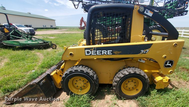 image for item JM9671 2008 John Deere 317  skid steer loader