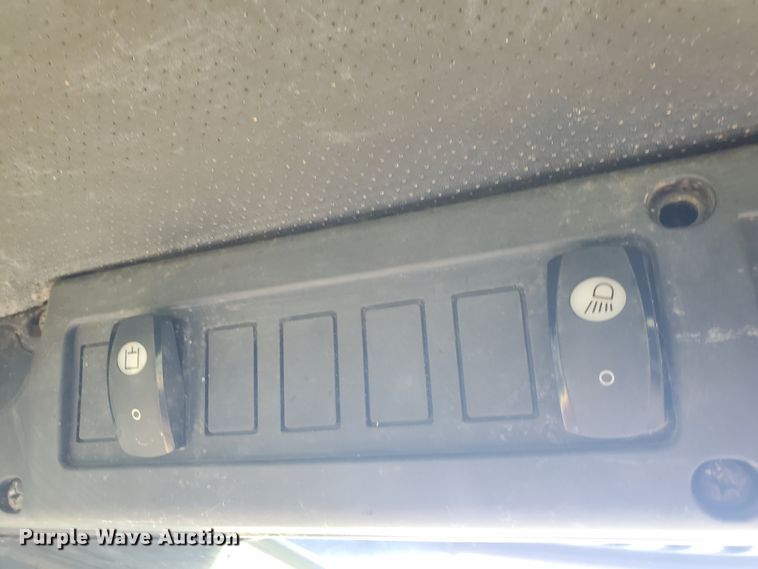 image for item JM9671 2008 John Deere 317  skid steer loader