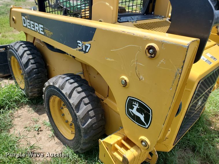 image for item JM9671 2008 John Deere 317  skid steer loader