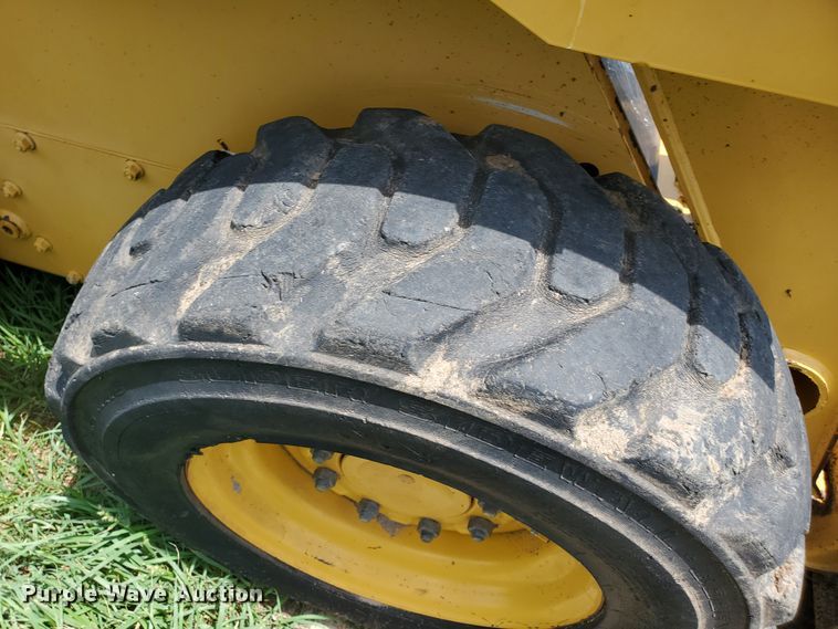 image for item JM9671 2008 John Deere 317  skid steer loader
