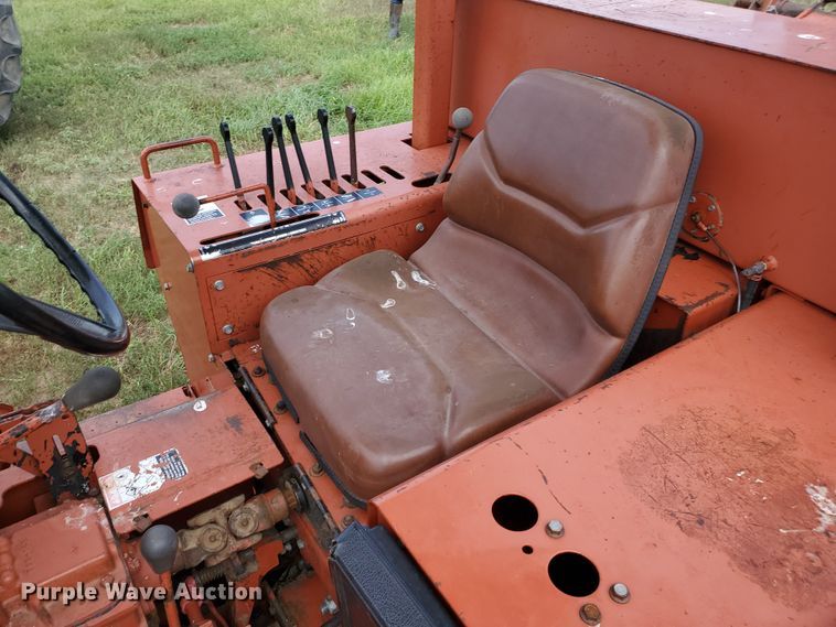 image for item JM9672 1990 Ditch Witch 6510  trencher