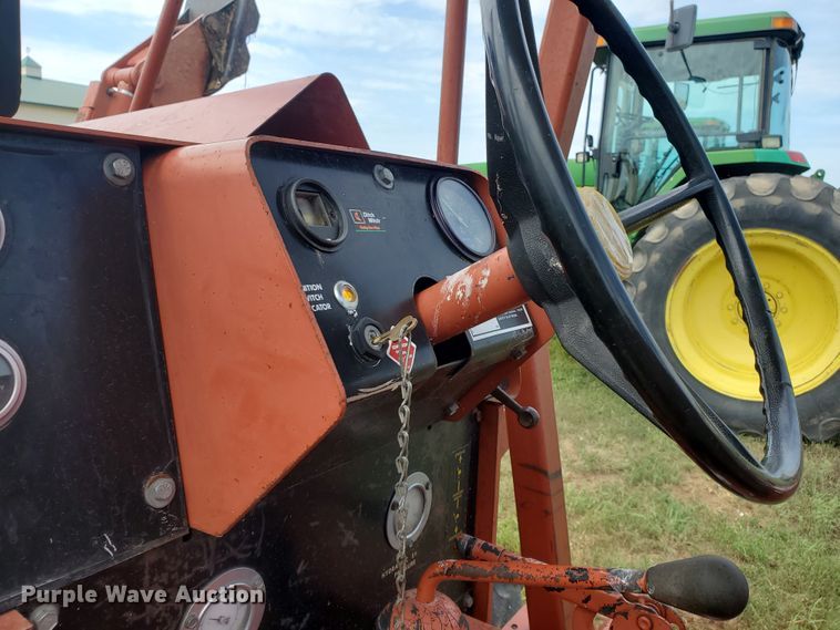 image for item JM9672 1990 Ditch Witch 6510  trencher