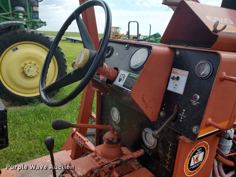 image for item JM9672 1990 Ditch Witch 6510  trencher