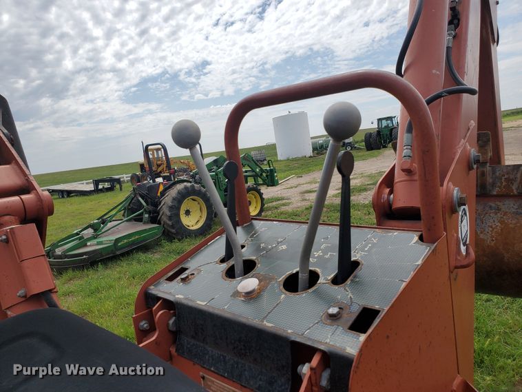 image for item JM9672 1990 Ditch Witch 6510  trencher