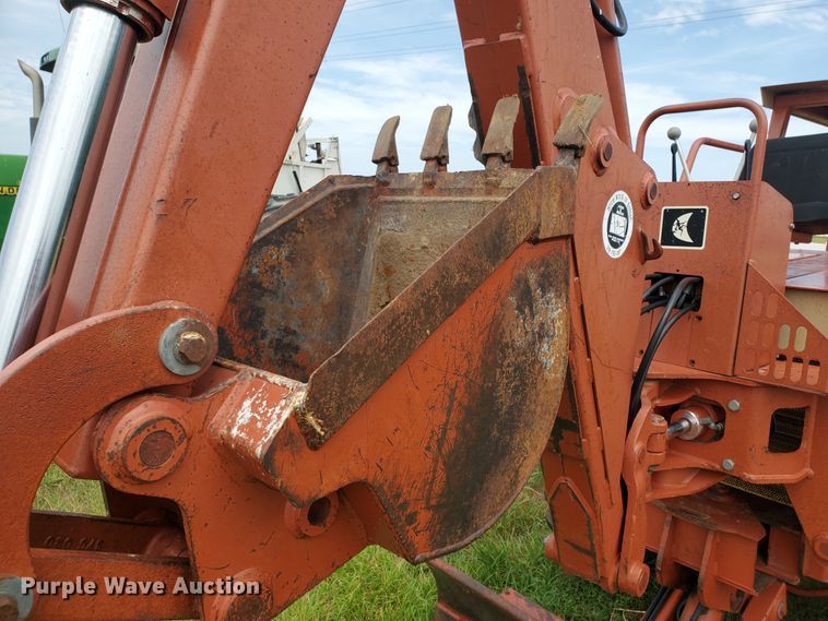 image for item JM9672 1990 Ditch Witch 6510  trencher