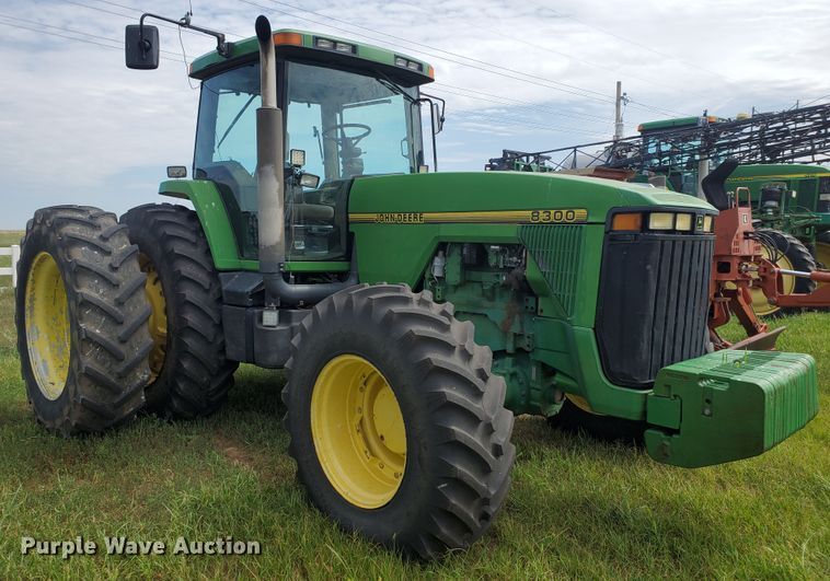 image for item JM9673 1995 John Deere 8300  MFWD tractor