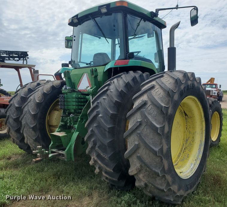 image for item JM9673 1995 John Deere 8300  MFWD tractor