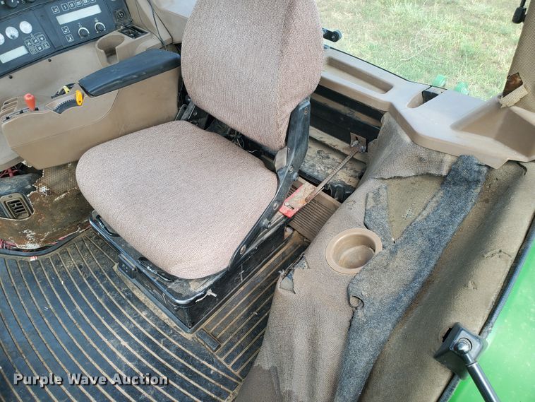 image for item JM9673 1995 John Deere 8300  MFWD tractor