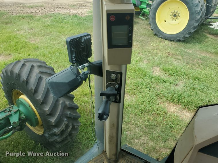 image for item JM9673 1995 John Deere 8300  MFWD tractor