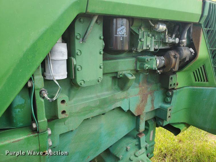 image for item JM9673 1995 John Deere 8300  MFWD tractor