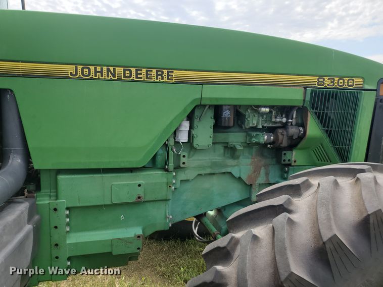 image for item JM9673 1995 John Deere 8300  MFWD tractor