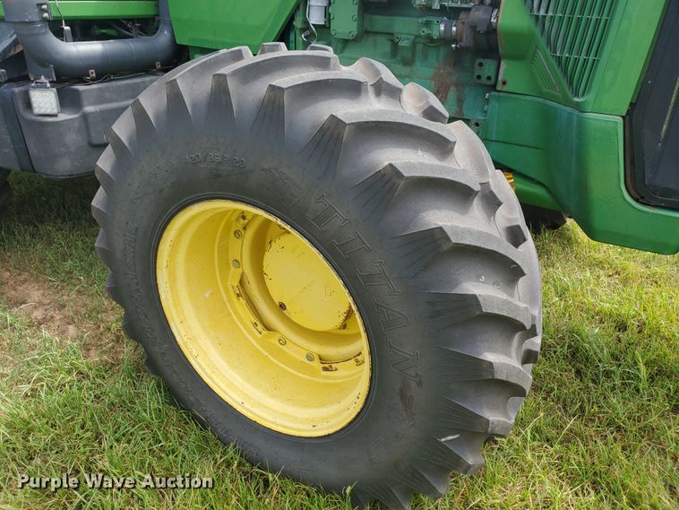 image for item JM9673 1995 John Deere 8300  MFWD tractor