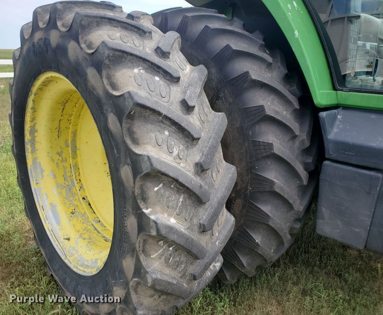 image for item JM9673 1995 John Deere 8300  MFWD tractor